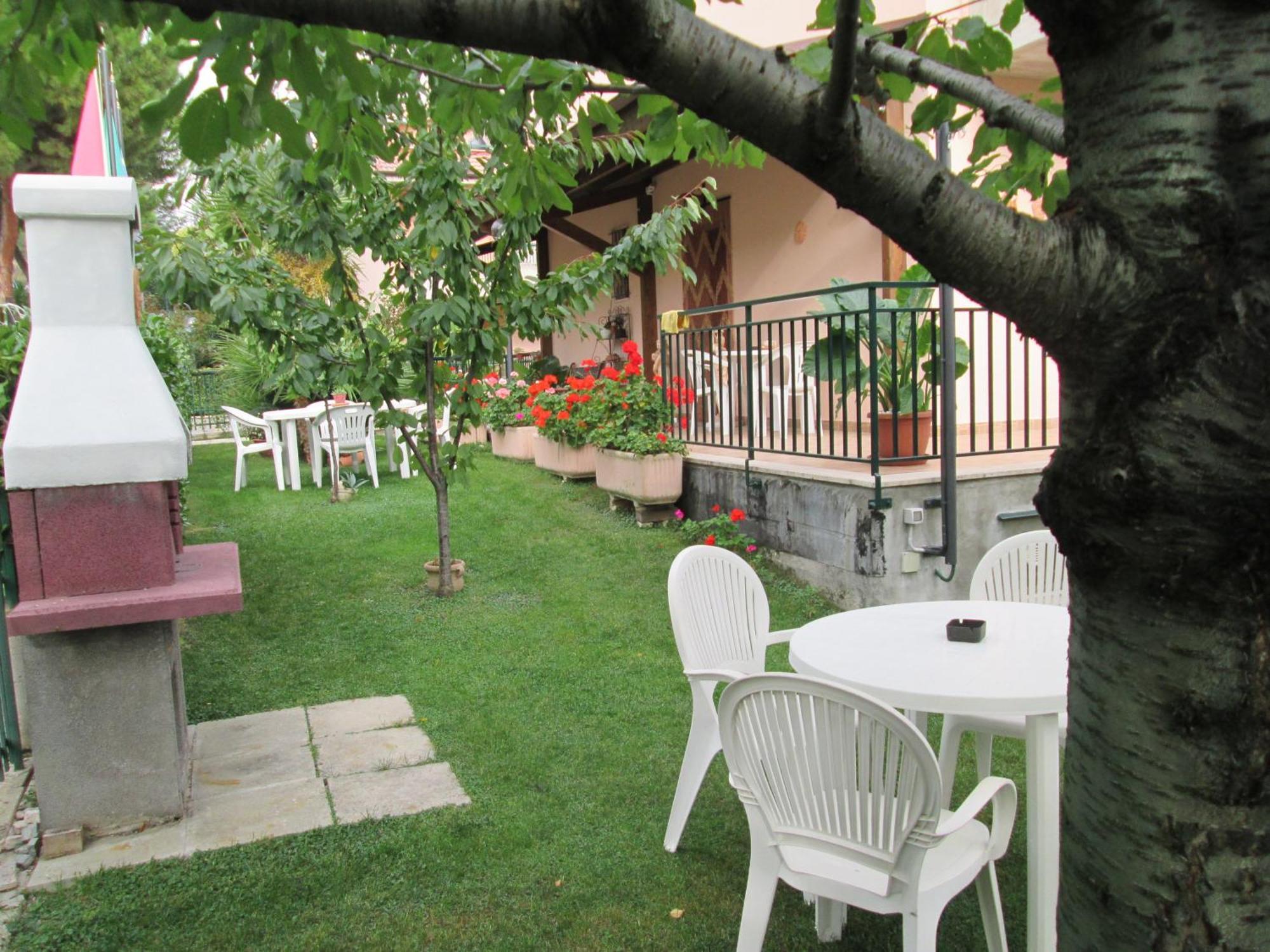 B&B Le Begonie Ascoli Piceno Exterior photo